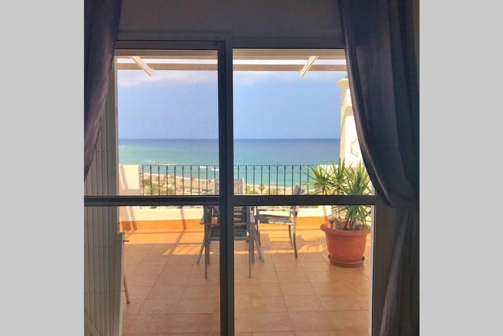 Penthouse With Large Terrace And Roof Solarium, With Amazing Sea Views Apartamento